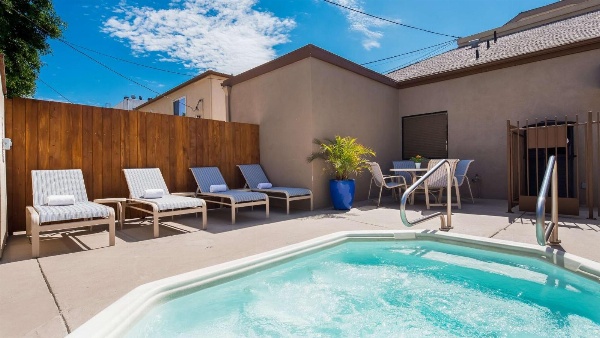 Best Western Royal Palace Inn & Suites Main image